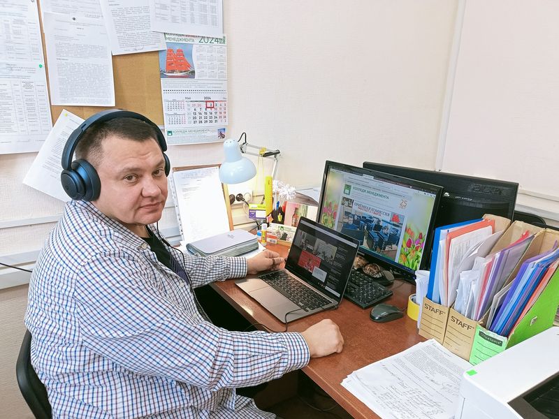 2 мая педагог-организатор «Колледжа Менеджмента» Дмитрий Борисович Белоусов принял участие во Всероссийской конференции «Движение Первых», которая прошла онлайн формате. 